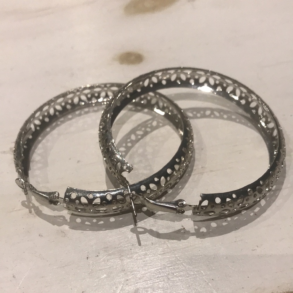 Silver Tone Filigree Hoop Earrings